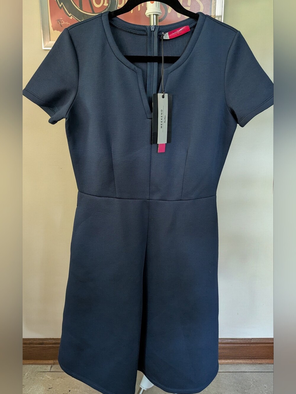 $100 Weekend Max Mara Size M - NWT Navy Blue Technical Jersey Split V-Neck Dress